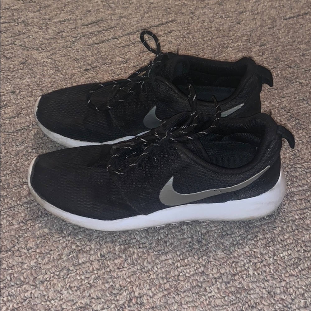 Nike Roshe shoes